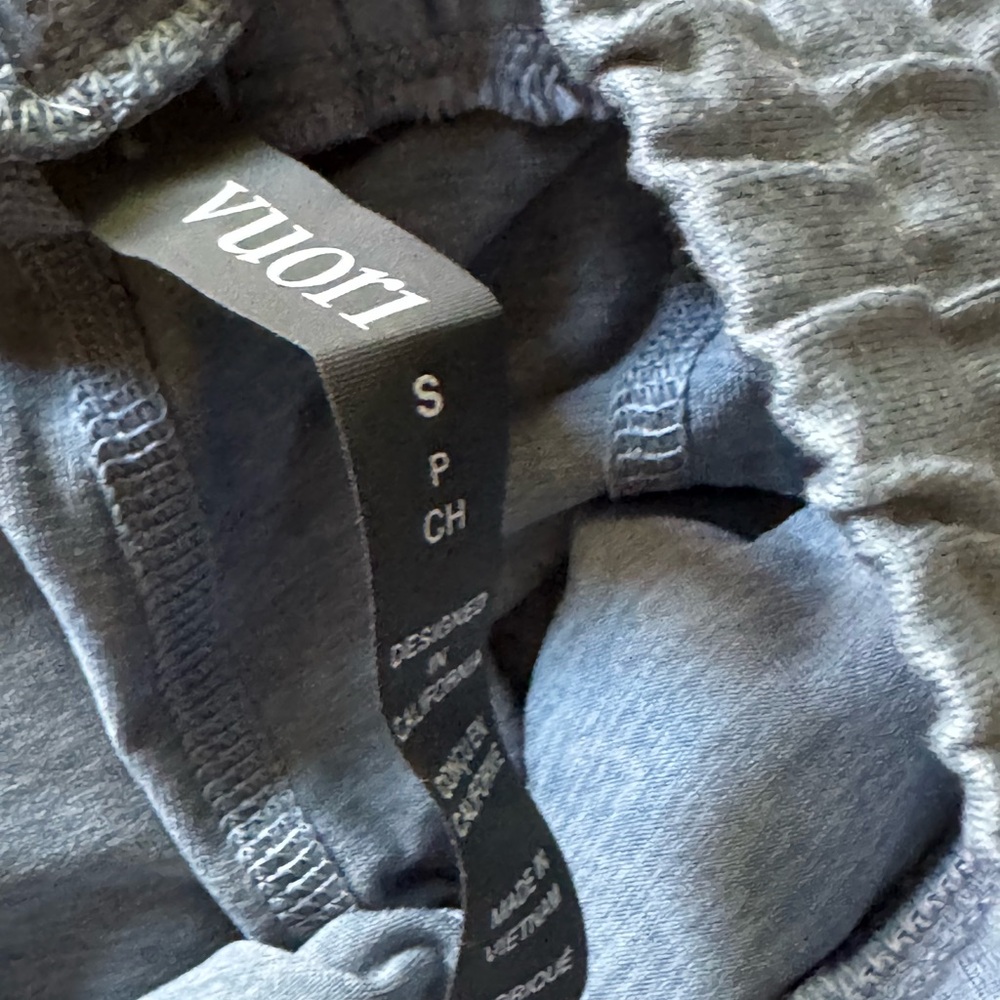 NEW Vuori Performance Joggers in Smoke Blue Heather - Picture 4 of 5